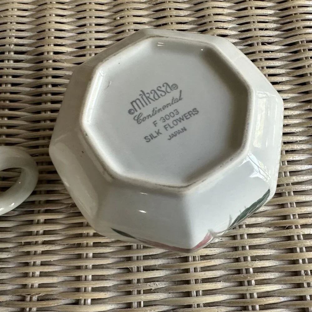 Mikasa Continental Silk Flowers Creamer & Covered Sugar Set